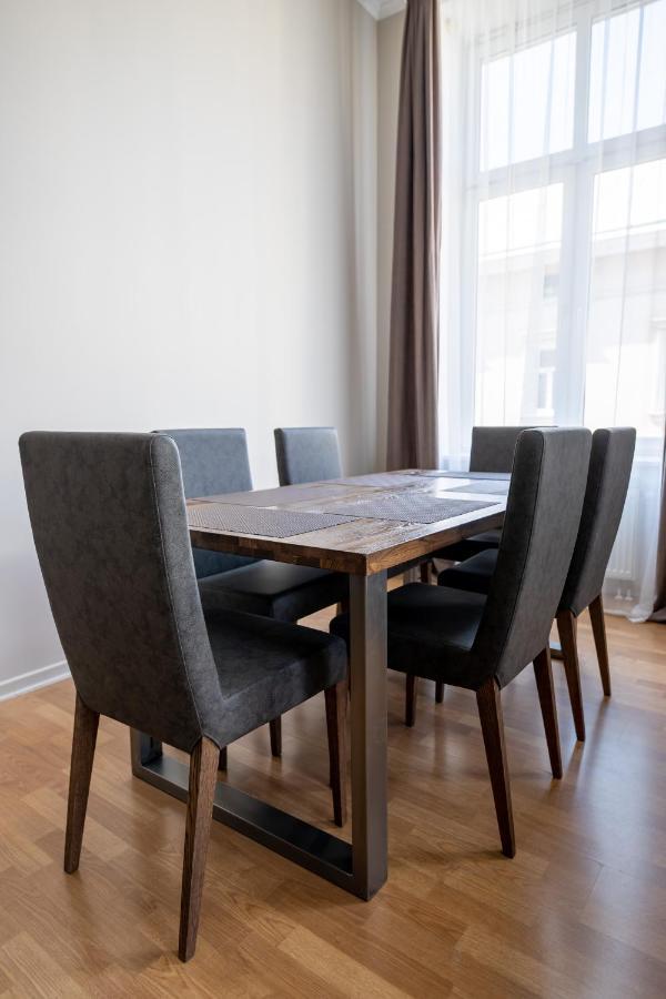 3 Room Apartments On Galytska Львов Экстерьер фото